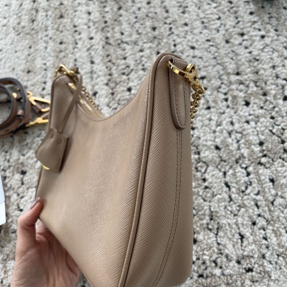 Prada Re-Edition 2005 Saffiano leather bag - Picture 2 of 12